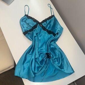 Vintage Victoria's Secret Slip Dress - Size Medium
